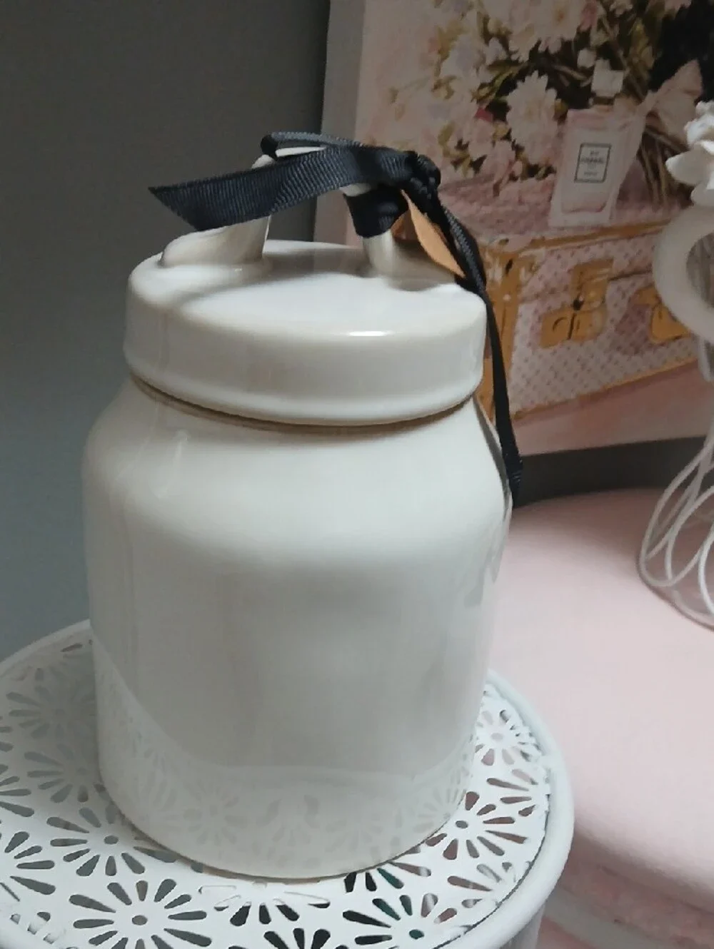 New!! Rae Dunn Cream Ceramic FLOUR Canister NWT